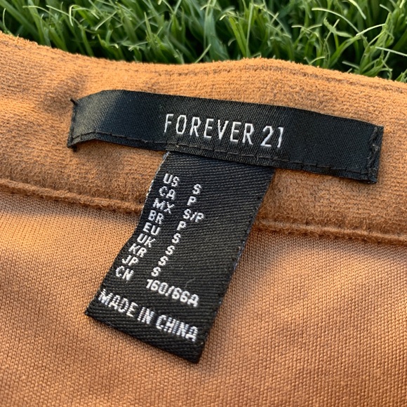 Skirt - Picture 2 of 2